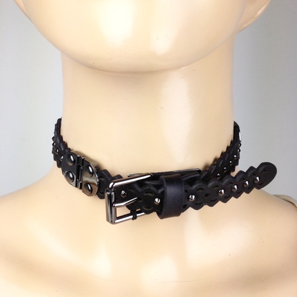 BCBG BRACELET CUFF DOUBLE WRAP BLACK VEGAN LEATHER - Picture 7 of 7